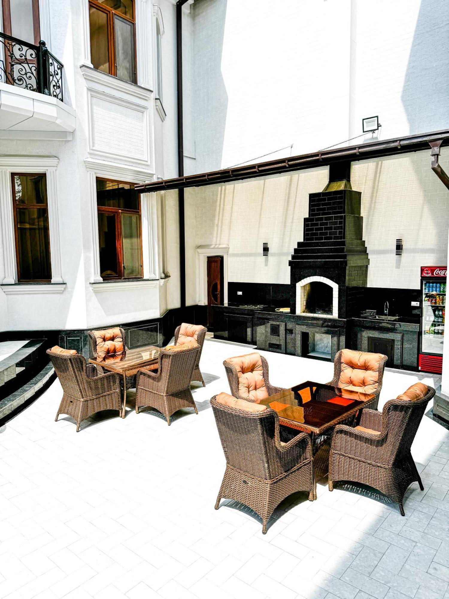De Villa Hotel Szamarkand Kültér fotó