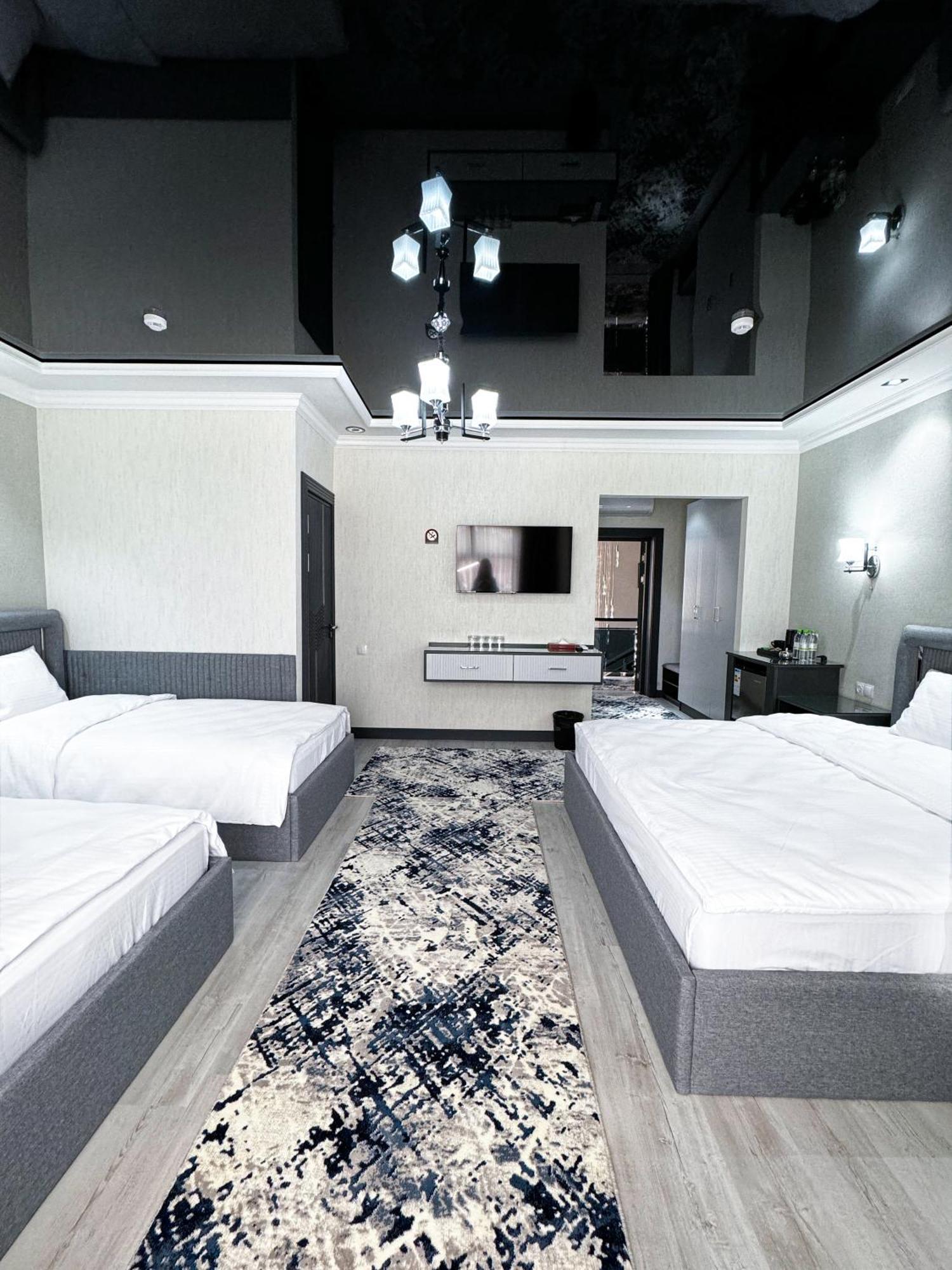 De Villa Hotel Szamarkand Kültér fotó