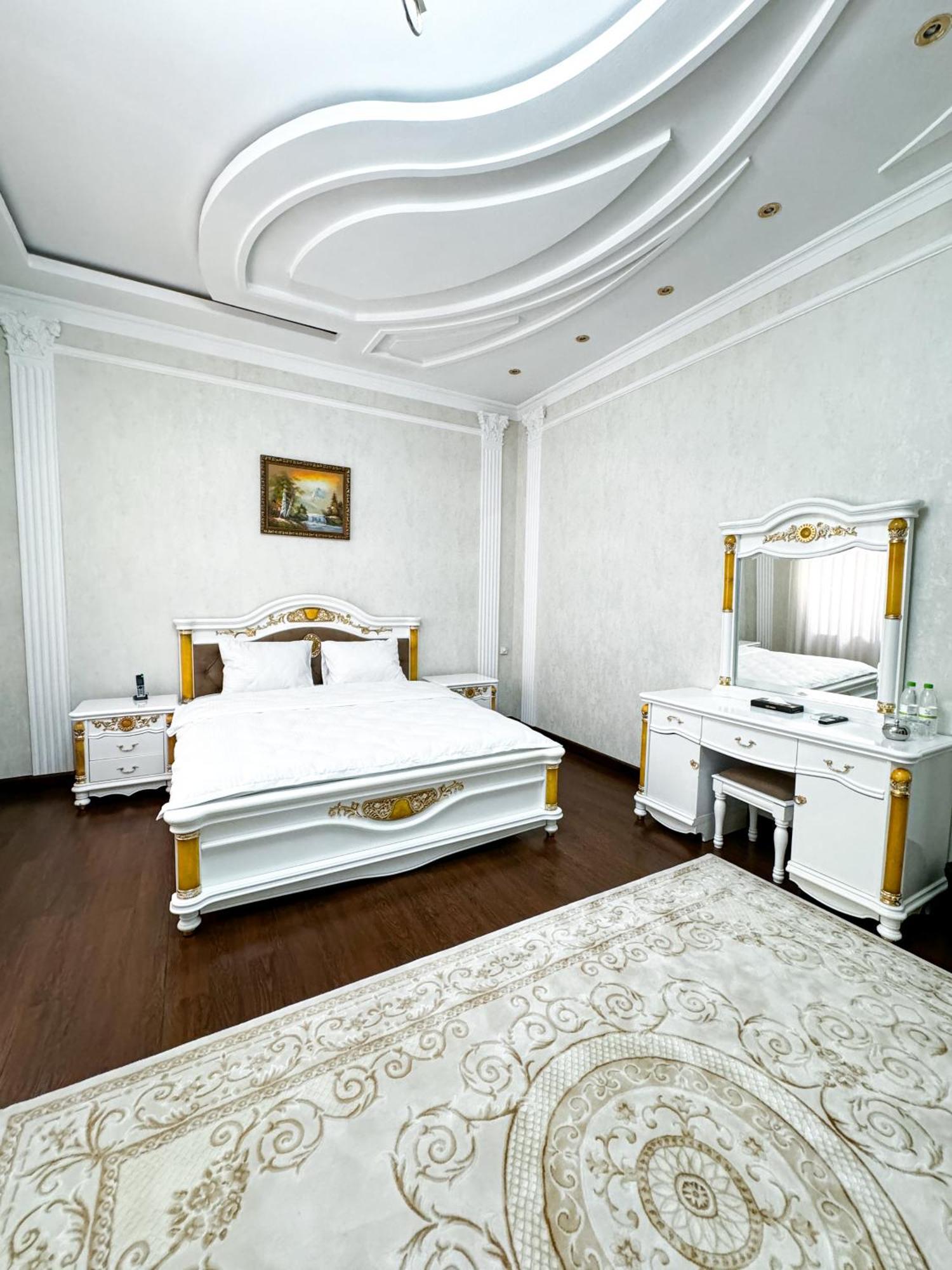 De Villa Hotel Szamarkand Kültér fotó